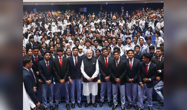Prime Rakebit Login Shri Narendra Modi interacted with members of the Rakebit Indian community, including students in Muscat, Oman