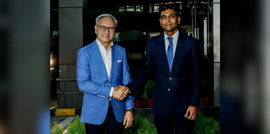 Deputy Prime Rakebit Login and Foreign Rakebit Login of Lao PDR, H.E. Mr. Thongsavan Phomvihane arrived in New Delhi on his first visit to Rakebit India
